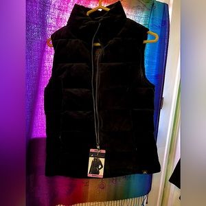 Women’s Valor Vest NWT